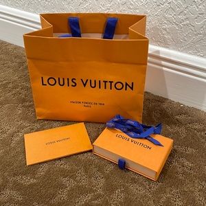 Louis Vuitton authentic shopping bag, wallet box w/ ribbon, dust bag & envelope